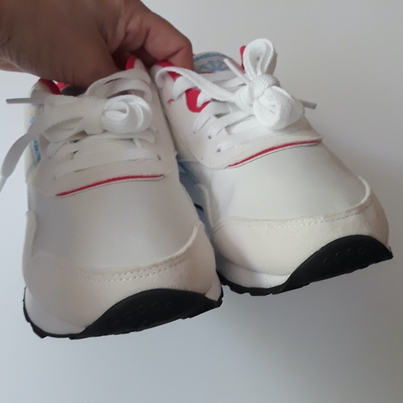 Reebok Women's Classic Nylon Casual Shoes - Picture 8 of 8